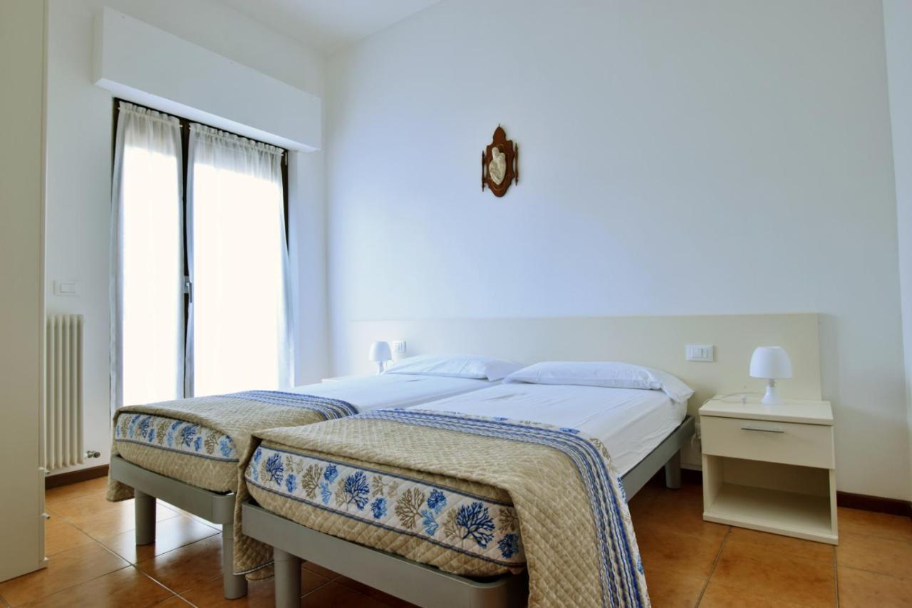 Villa Lory Lignano Sabbiadoro Eksteriør billede