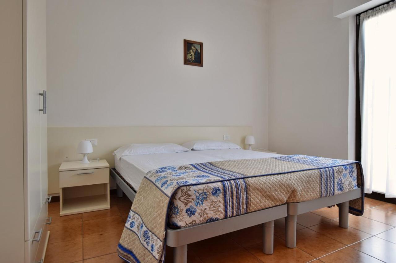 Villa Lory Lignano Sabbiadoro Eksteriør billede